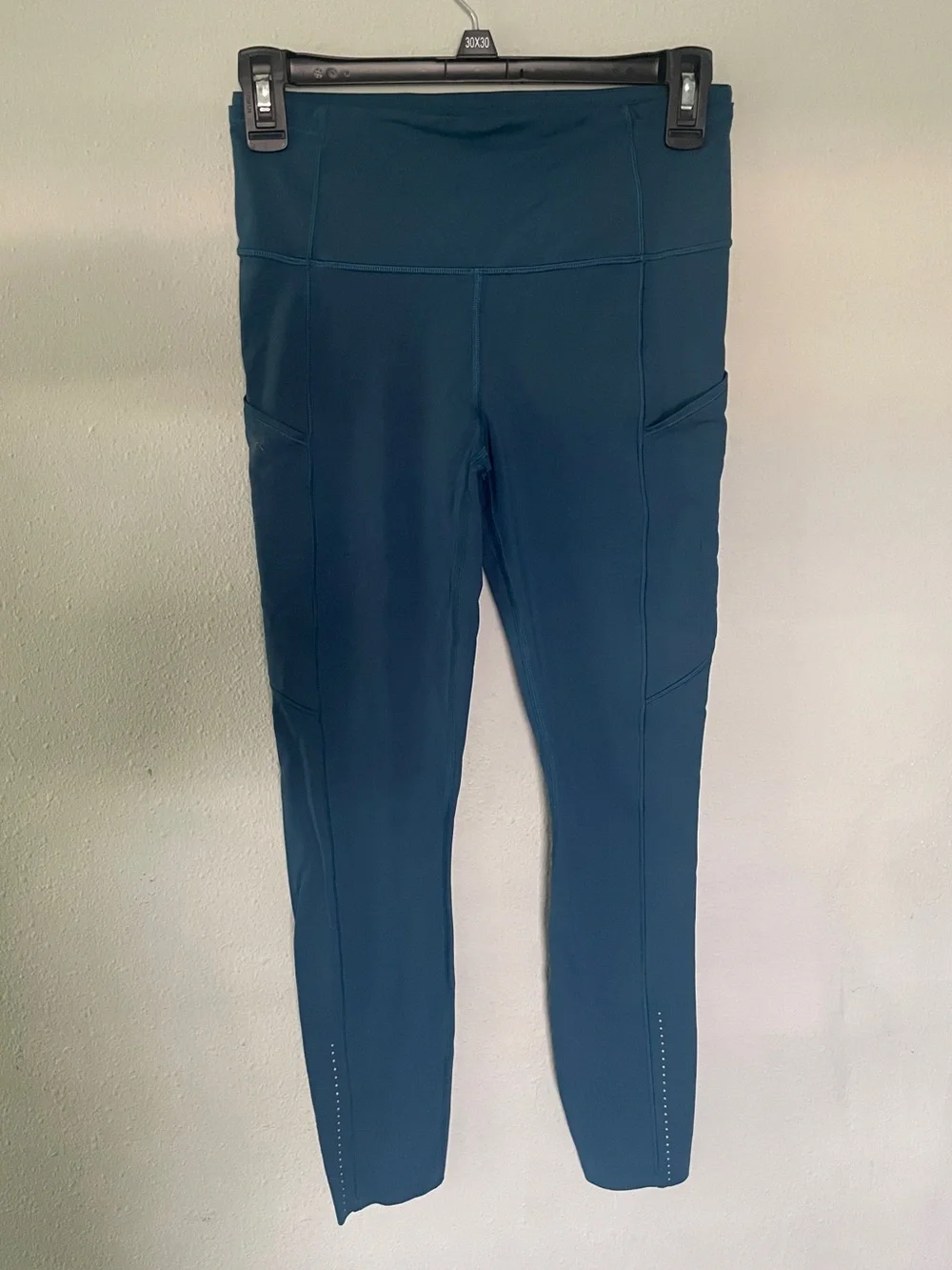 Lululemon Women's High-Waist Teal Active Leggings sz 6